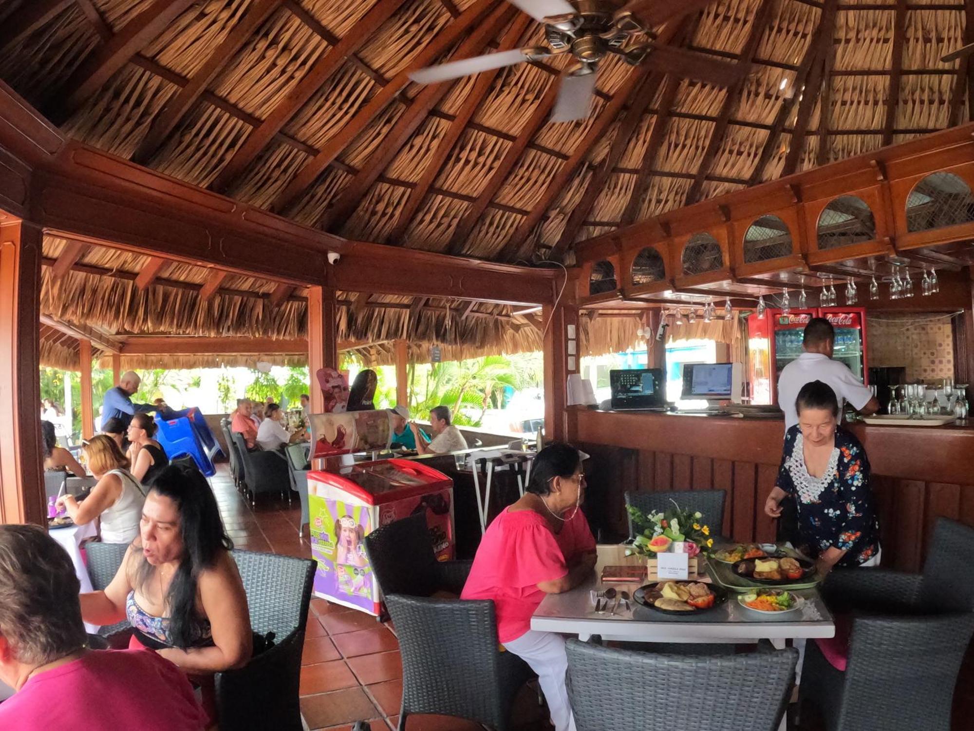 Hotel Bachue Girardot Esterno foto