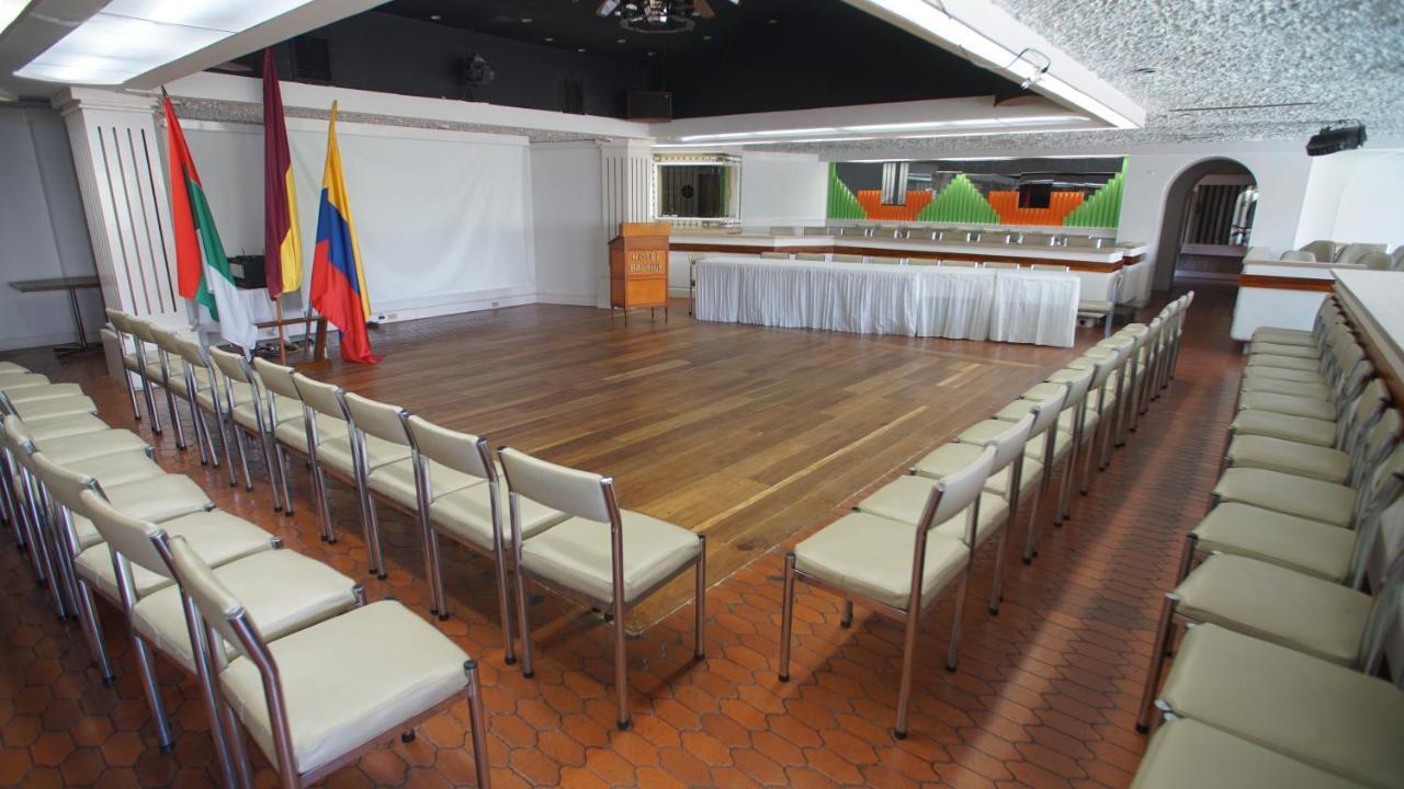 Hotel Bachue Girardot Esterno foto