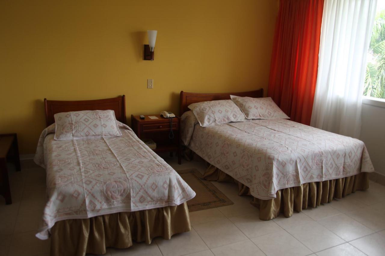 Hotel Bachue Girardot Esterno foto
